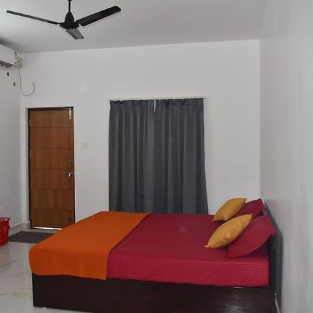 Gundappa Cafe Gokarna Kudle Beach מראה חיצוני תמונה
