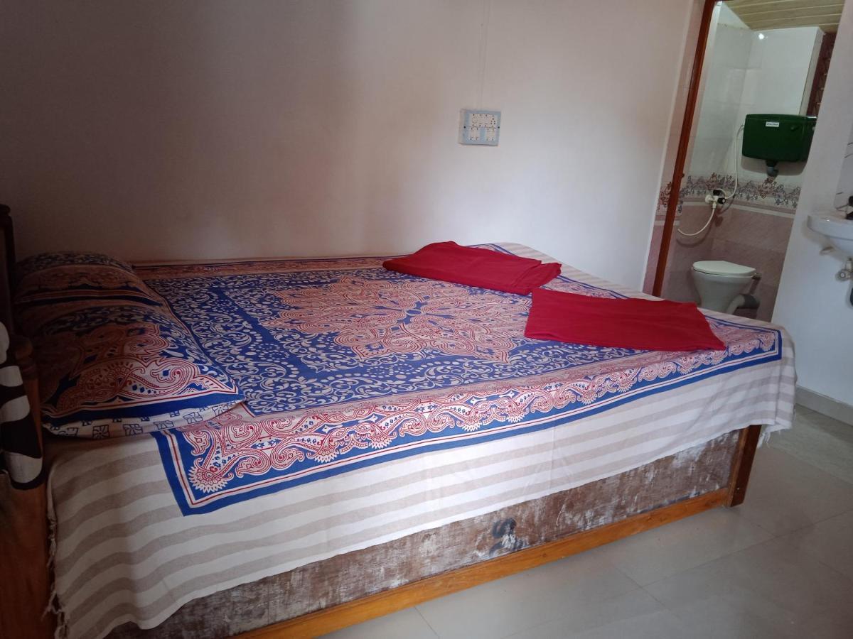 Gundappa Cafe Gokarna Kudle Beach מראה חיצוני תמונה